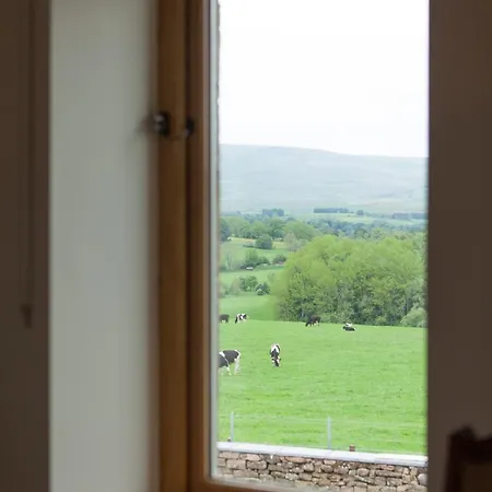 Owls Nook Barn, Luxury Barn With Hot Tub & Sauna * Sandford (Cumbria)