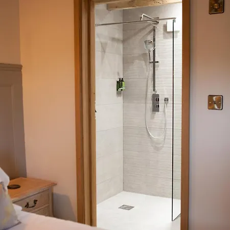 Owls Nook Barn, Luxury Barn With Hot Tub & Sauna