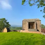 Owls Nook Barn, Luxury Barn With Hot Tub & Sauna Tatil Evi *