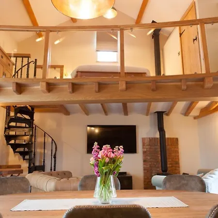 Owls Nook Barn, Luxury Barn With Hot Tub & Sauna Tatil Evi *