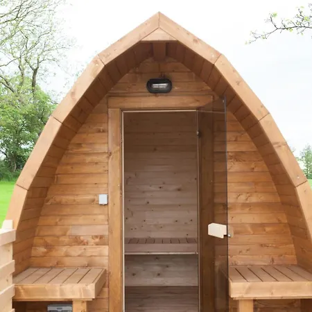 Owls Nook Barn, Luxury Barn With Hot Tub & Sauna Sandford (Cumbria)
